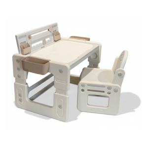 Stolik z wymiennym blatem i krzesełkiem z regulacją wysokości